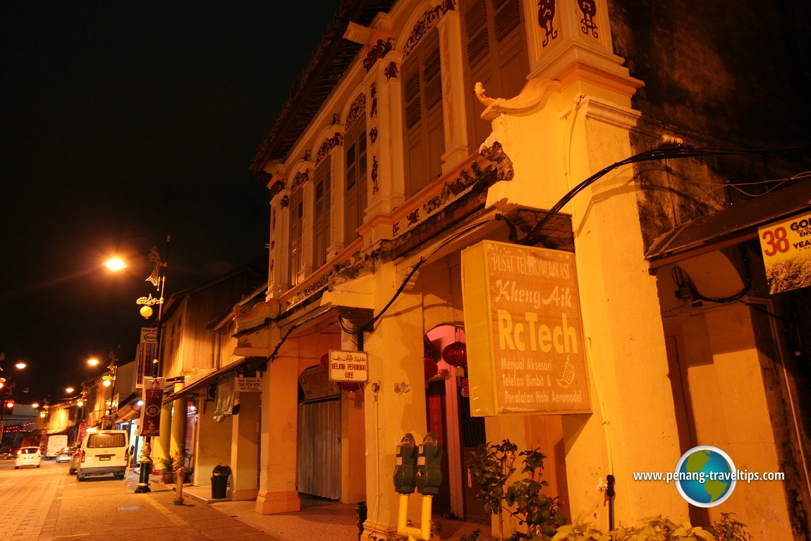 Kuala Terengganu's Chinatown at night
