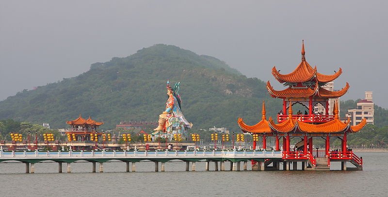 Lotus Lake Pagoda, Kaohsiung