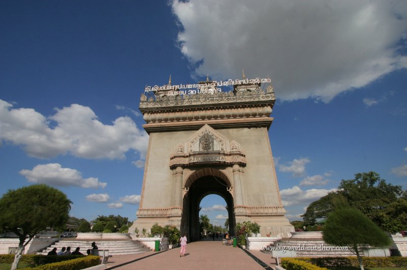 Patuxai Monument in Vientiane