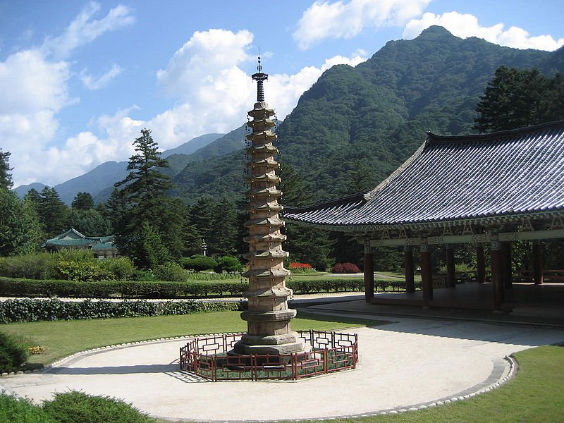 Pohyon Temple, Mount Myohyang
