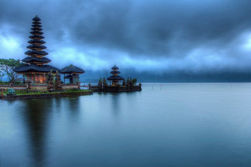 Pura Ulun Danu Bratan during the blue hour