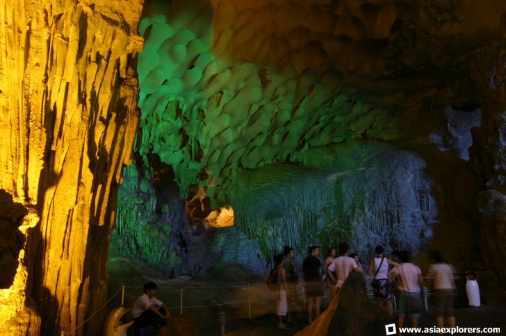 Sung Sot Cave, Halong Bay