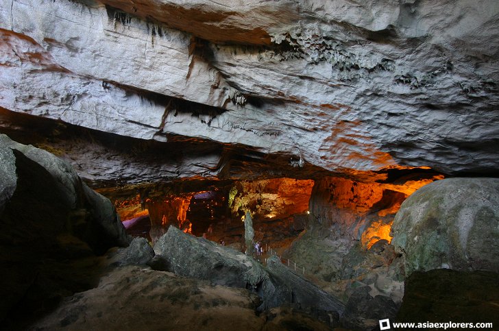 Sung Sot Cave, Halong Bay