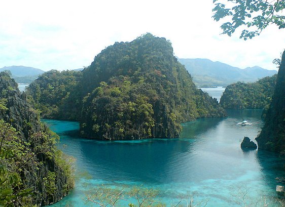 Coron Island cove, Palawan