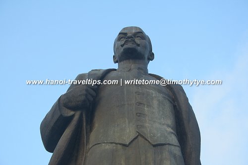 Close up of Lenin Statue