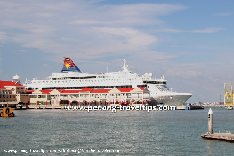 Cruise liner at Swettenham Pier