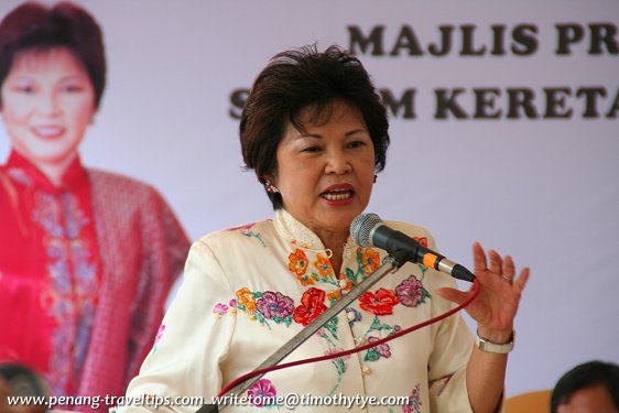 Dr Ng Yen Yen at the soft launch of the Penang Hill Railway new coaches Dr Ng Yen Yen at the soft launch of the Penang Hill Railway new coaches