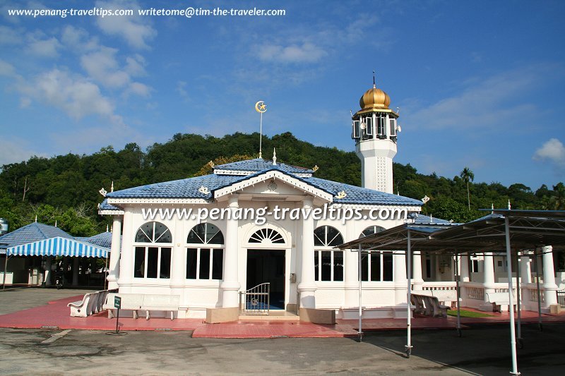 Kampung Seronok Mosque
