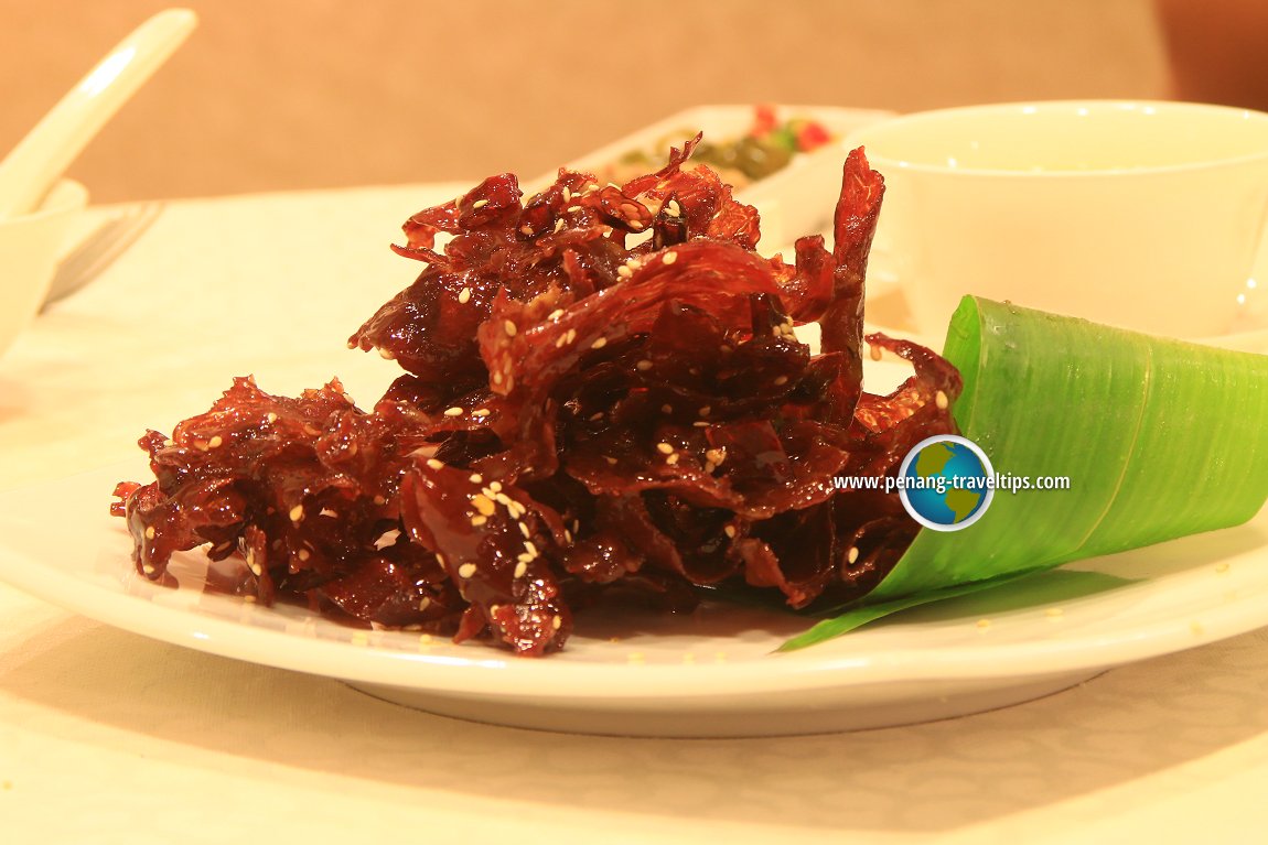 Sweet Crispy Sliced Beef with Dried Red Chili in Szechuan Style