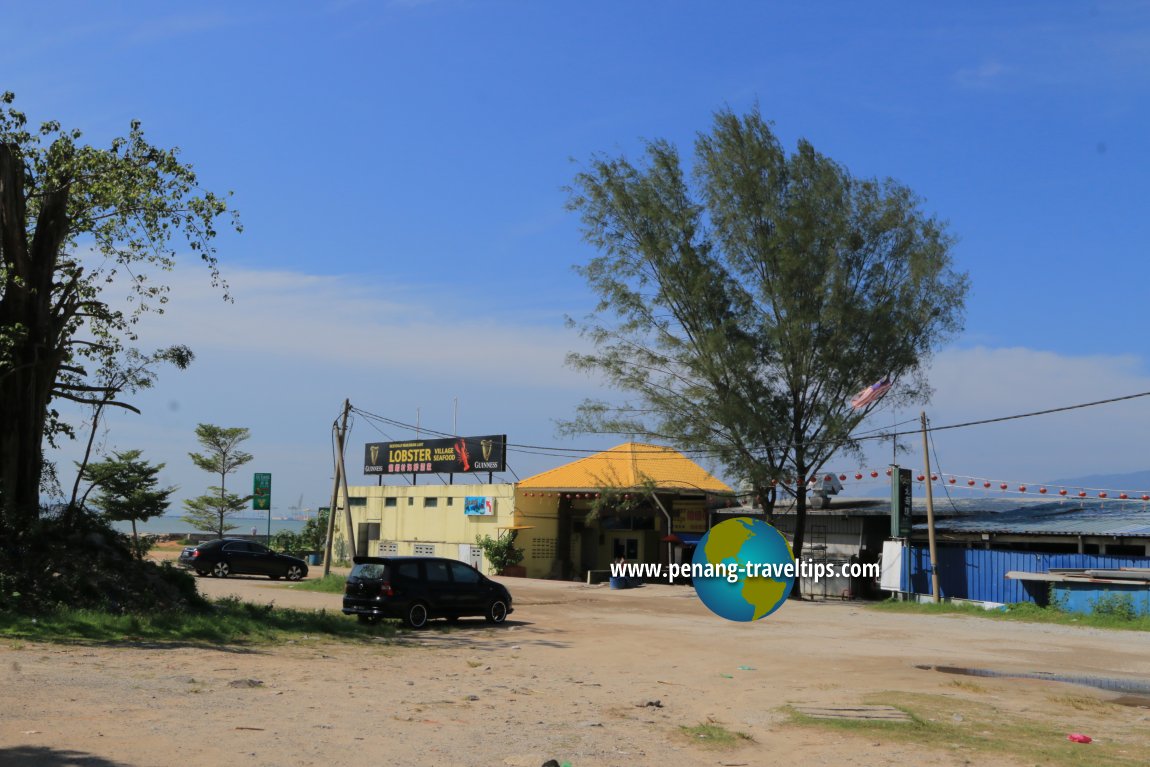 Lobster Village Seafood, Pantai Bersih