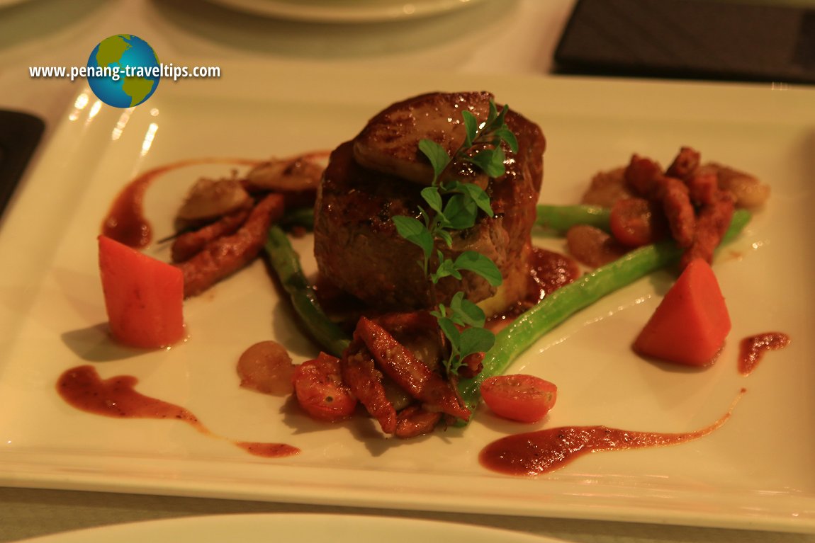 Rossini pan-fried beef tenderloin