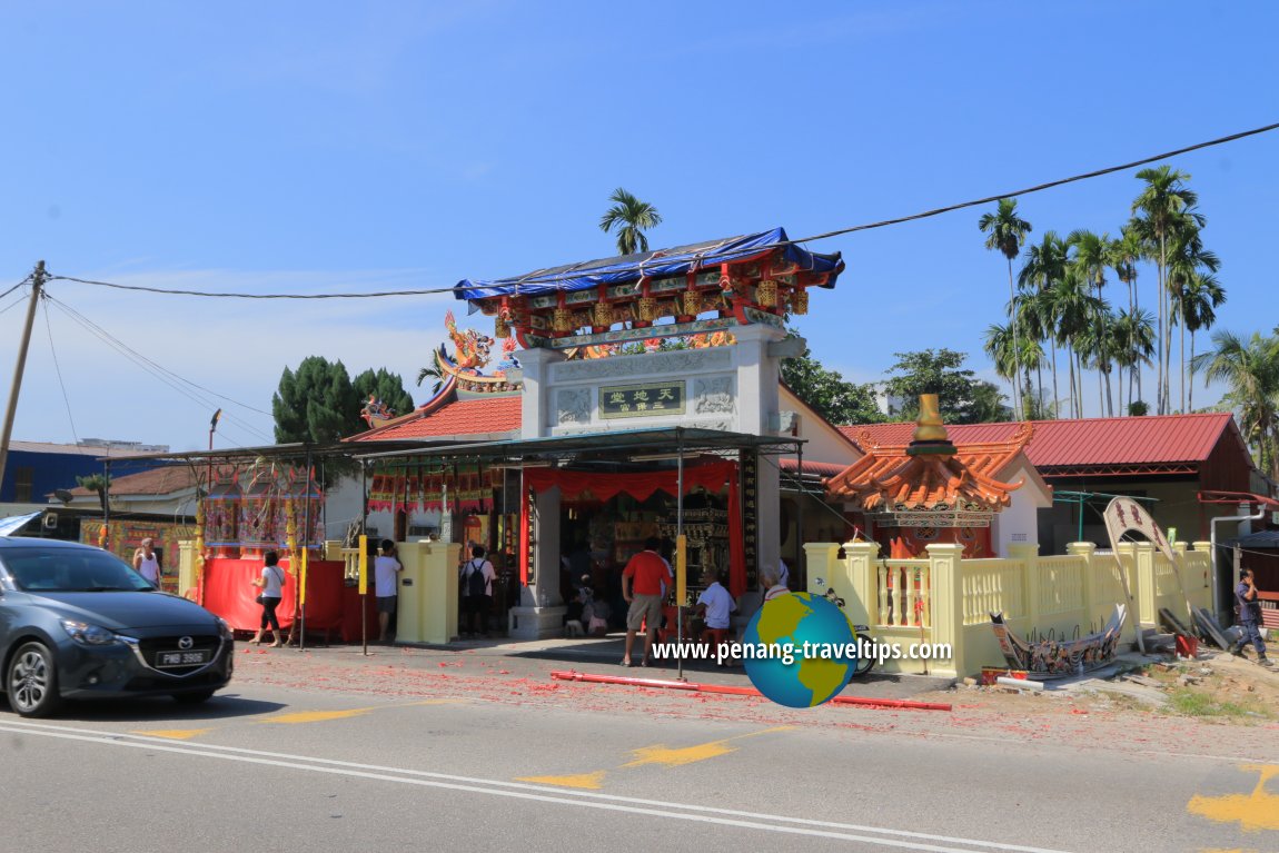 Thean Thay Tong Sum Poh Keong Temple, Teluk Air Tawar
