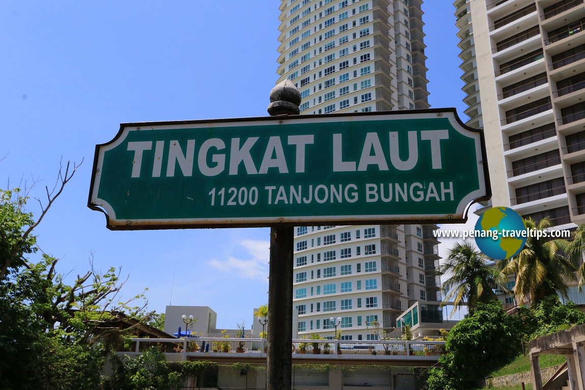 Tingkat Laut road sign