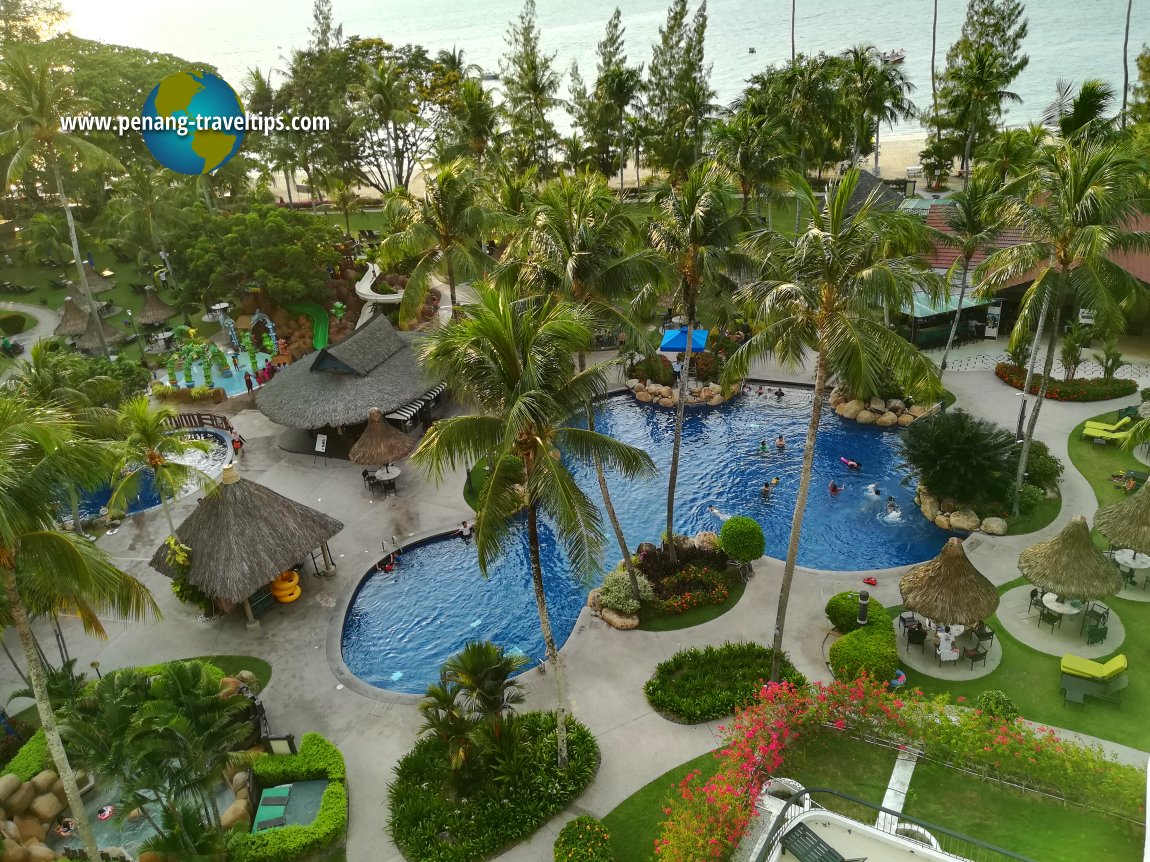 Golden Sands Resort swimming pool