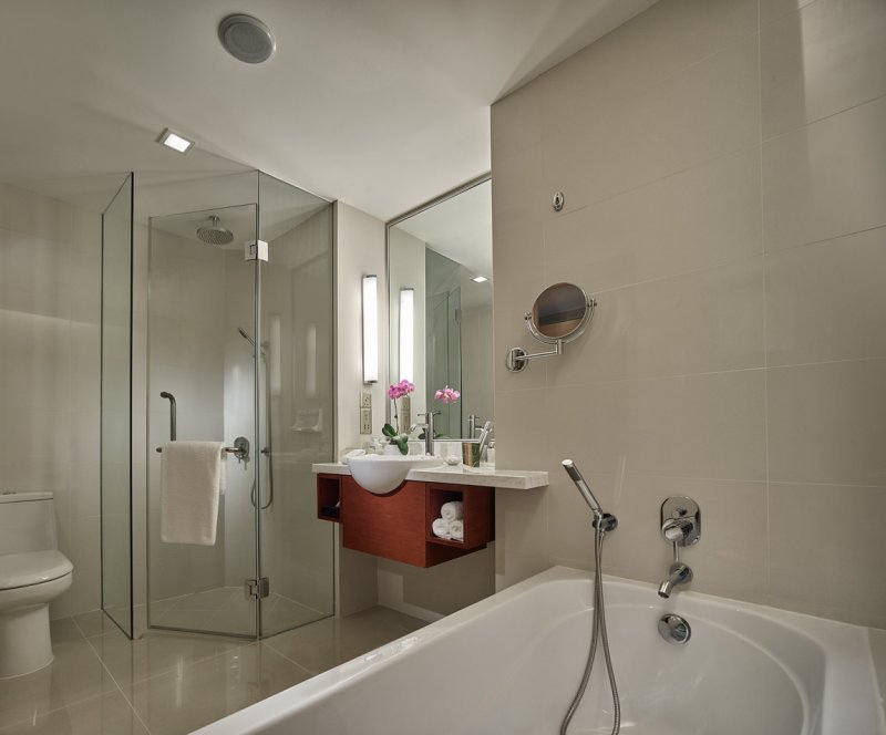Bathroom of the Club Premier Room, Hotel Equatorial Penang