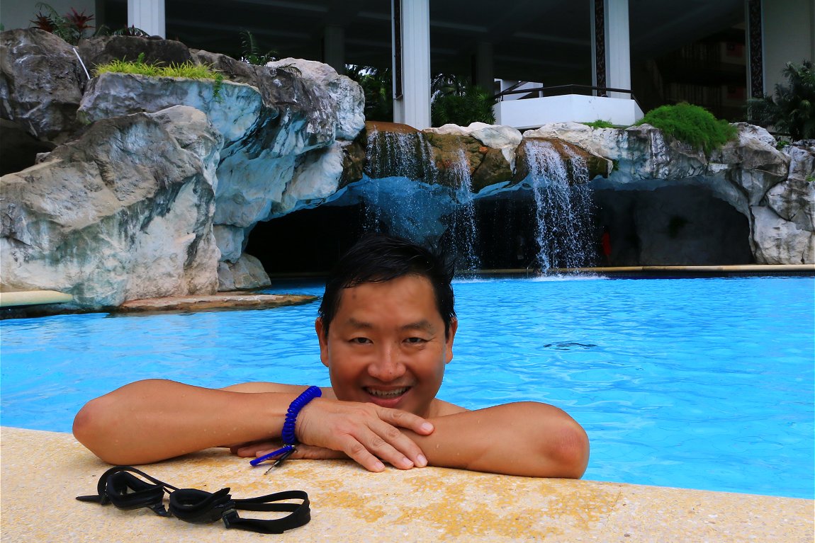 Hotel Equatorial Penang's swimming pool