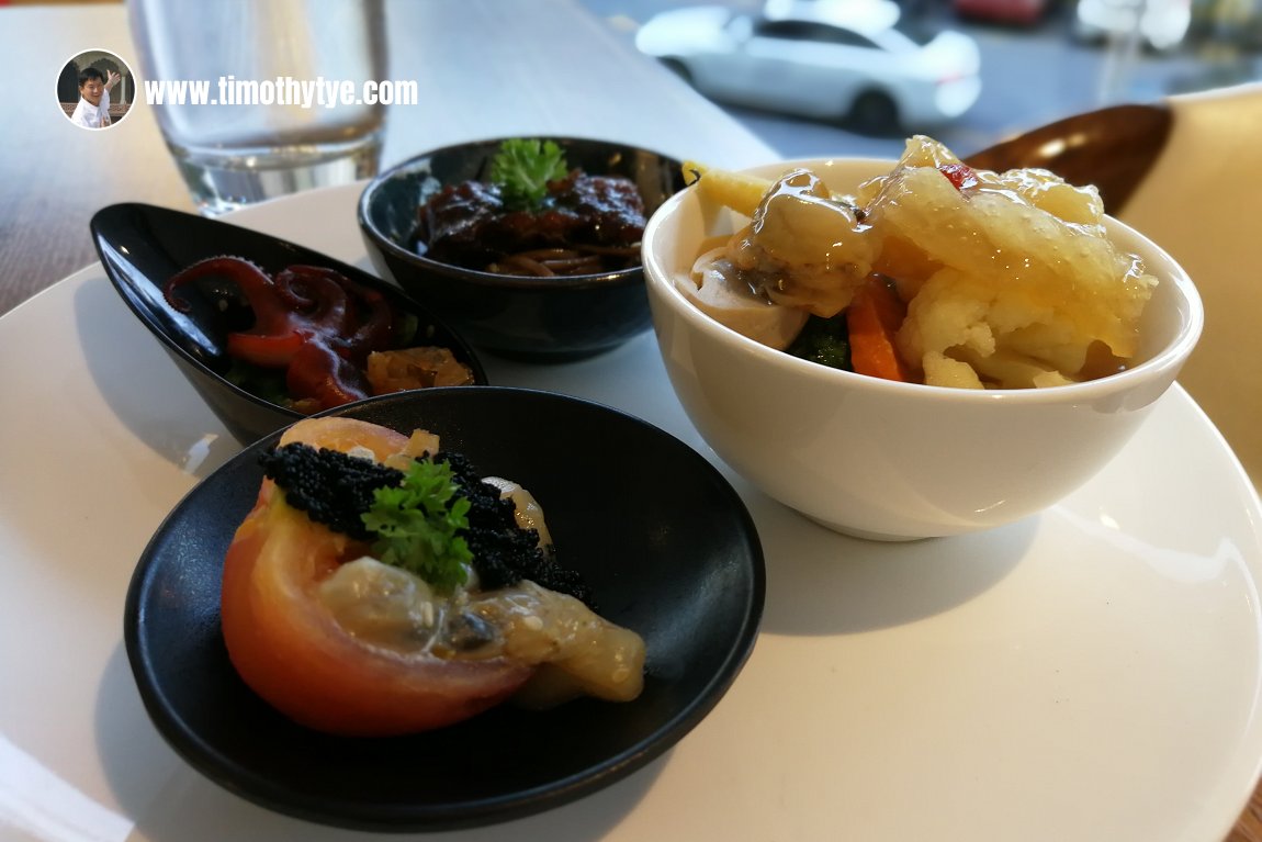 Iconic Hotel Penang's Seafood Buffet