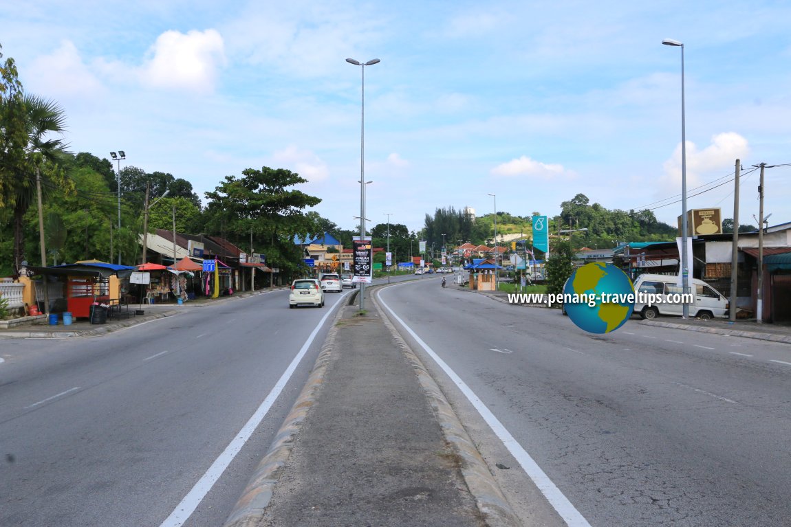 Jalan Bukit Tengah