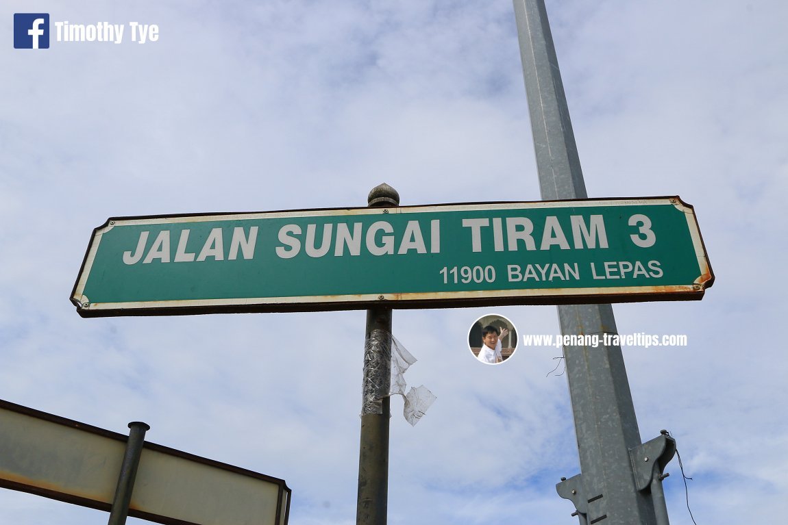 Jalan Sungai Tiram 3 roadsign