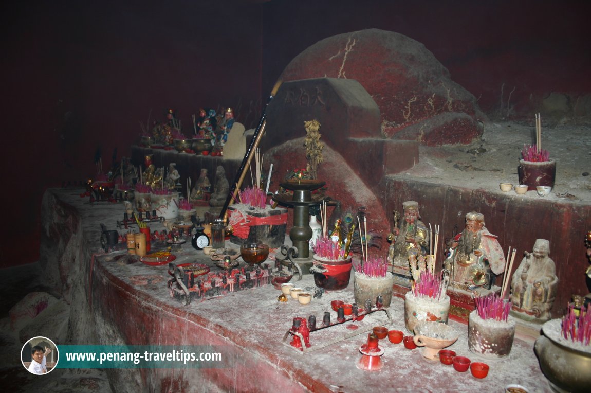 Pantai Esen Tua Pek Kong Temple, Permatang Damar Laut