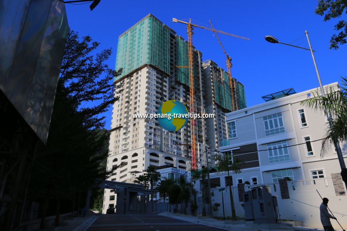 Starhill Luxury Residences under construction