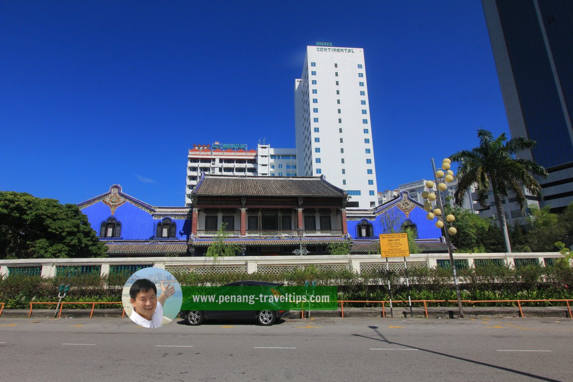 Cheong Fatt Tze Mansion on Leith Street