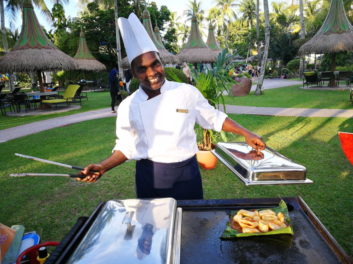 Selera Kampung Buffet Dinner at Golden Sands Resort by Shangri-La