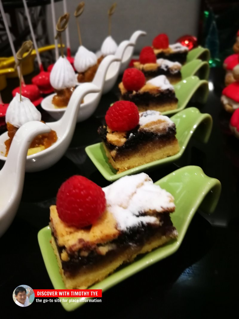 2019 Christmas Buffet Review, Ixora Hotel