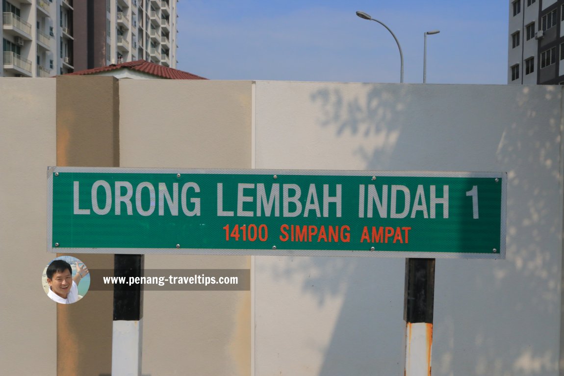 Lorong Lembah Indah 1 roadsign