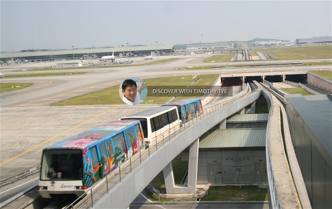 Aerotrain arriving