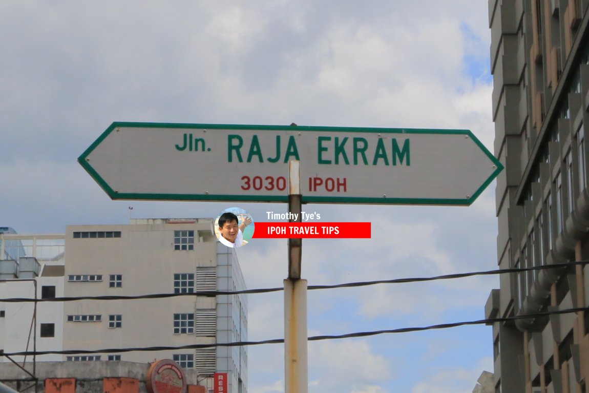 Jalan Raja Ekram roadsign