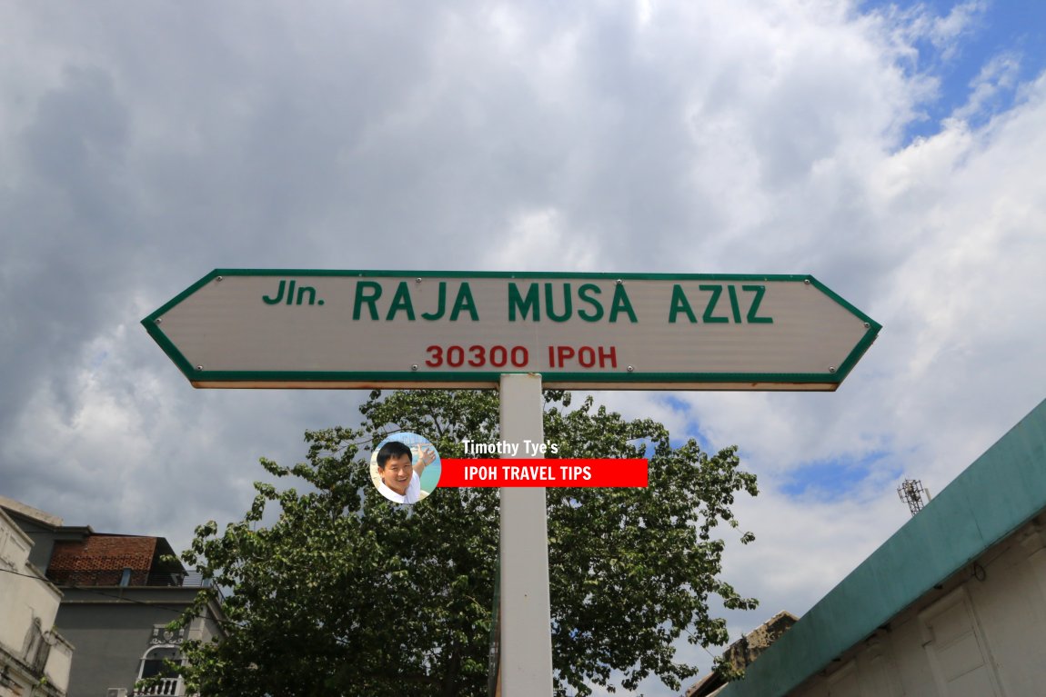 Jalan Raja Musa Aziz road sign
