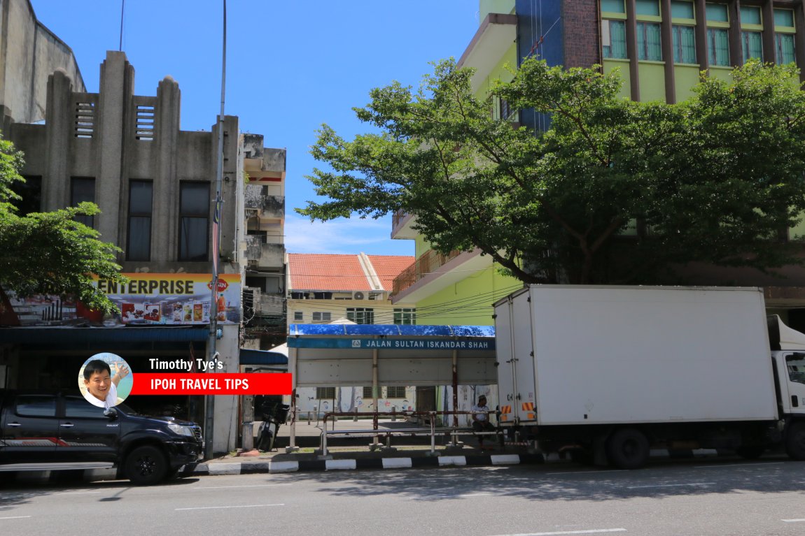 Bus stop at Jalan Sultan Iskandar, Ipoh