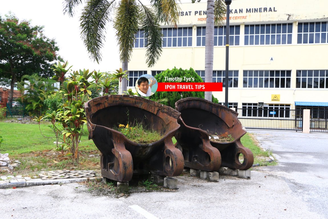 Tin dredge bucket, Muzium Geologi