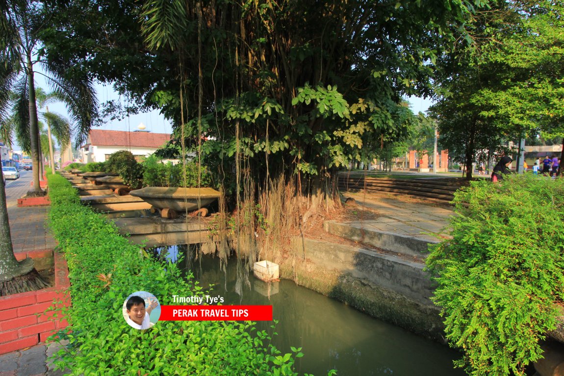 Taman Pinggiran Sungai Kerian, Parit Buntar