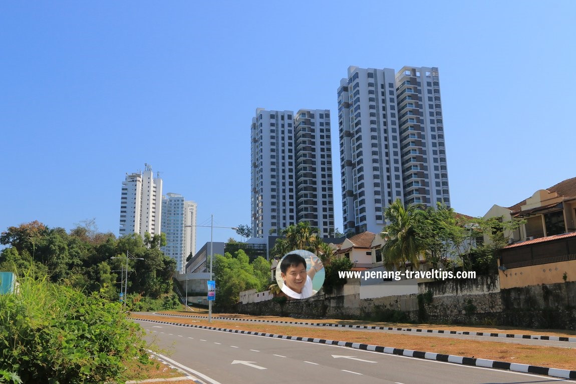 Persiaran Sungai Emas, Batu Ferringgi, Penang