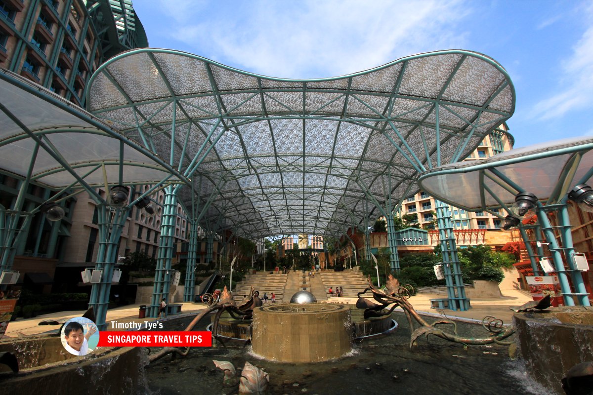 Festive Walk, Resorts World Sentosa