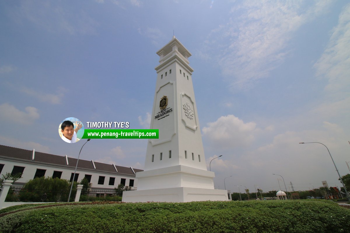 Eco Meadows signature roundabout