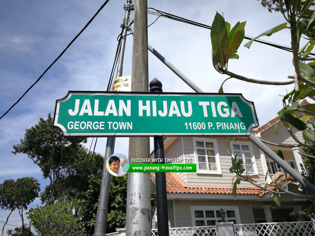 Jalan Hijau Tiga roadsign