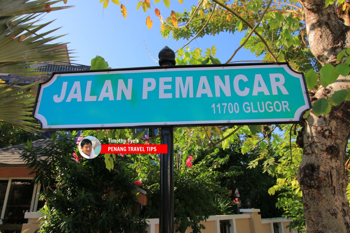 Jalan Pemancar roadsign