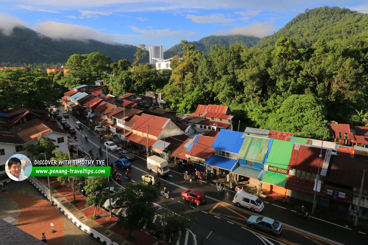 Jalan Teluk Kumbar