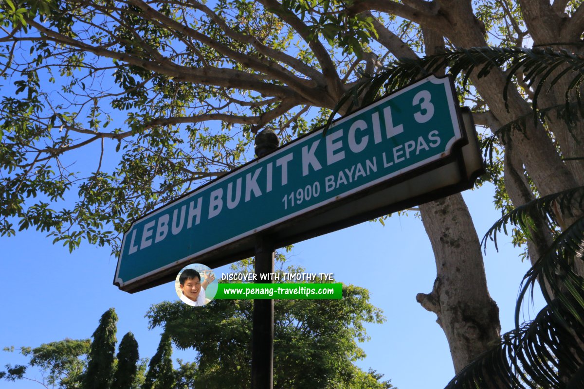 Lebuh Bukit Kecil 3 roadsign