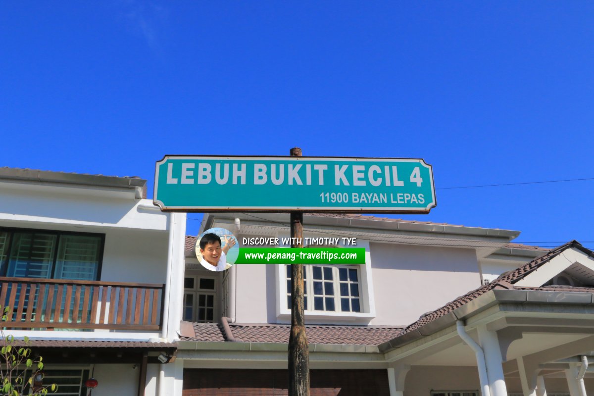 Lebuh Bukit Kecil 4 roadsign