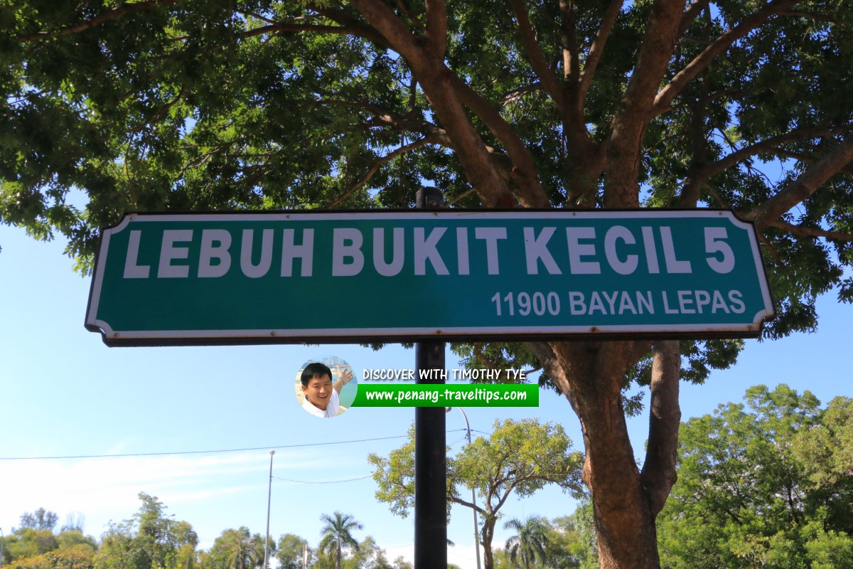 Lebuh Bukit Kecil 5 roadsign