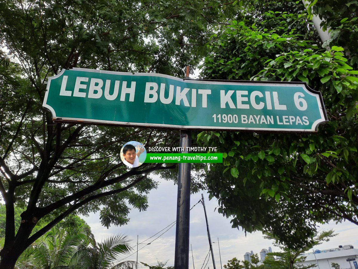 Lebuh Bukit Kecil 6 roadsign