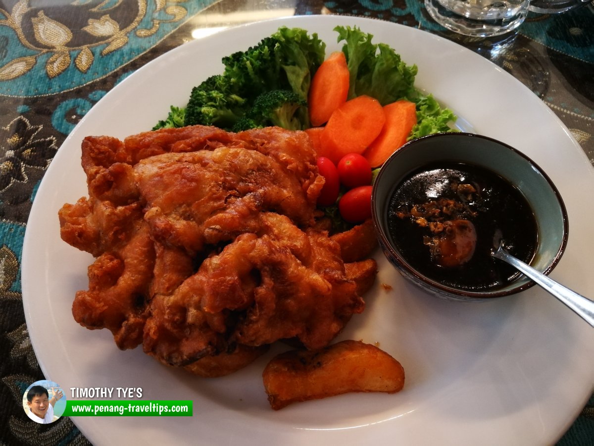 Black Pepper Chicken Chop at Lee Yet