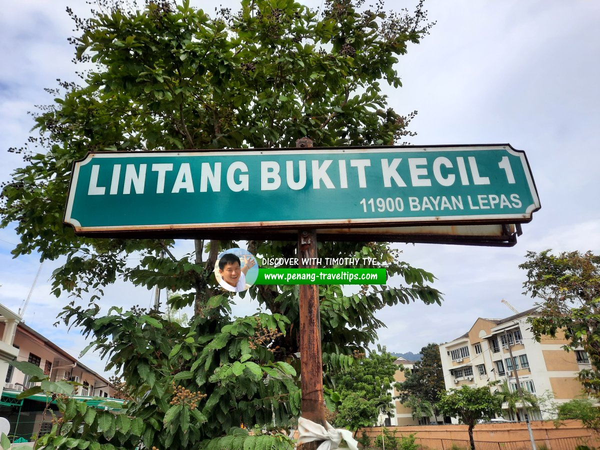 Lintang Bukit Kecil 1 roadsign