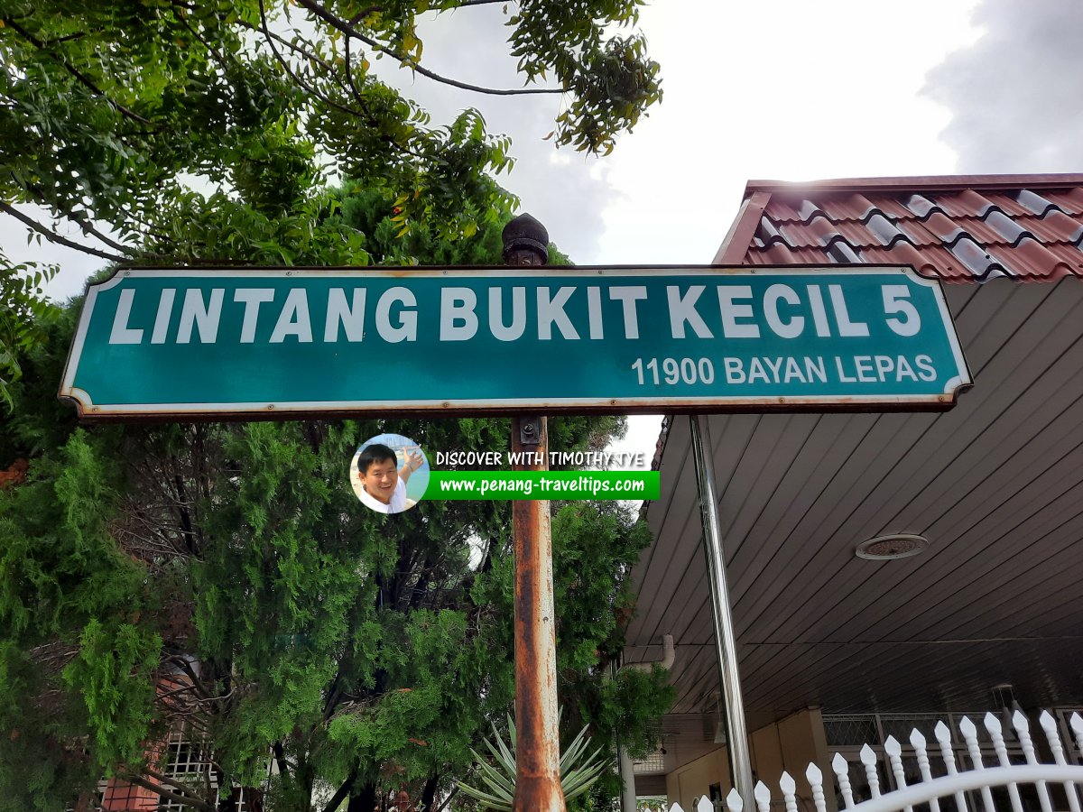 Lintang Bukit Kecil 5 roadsign