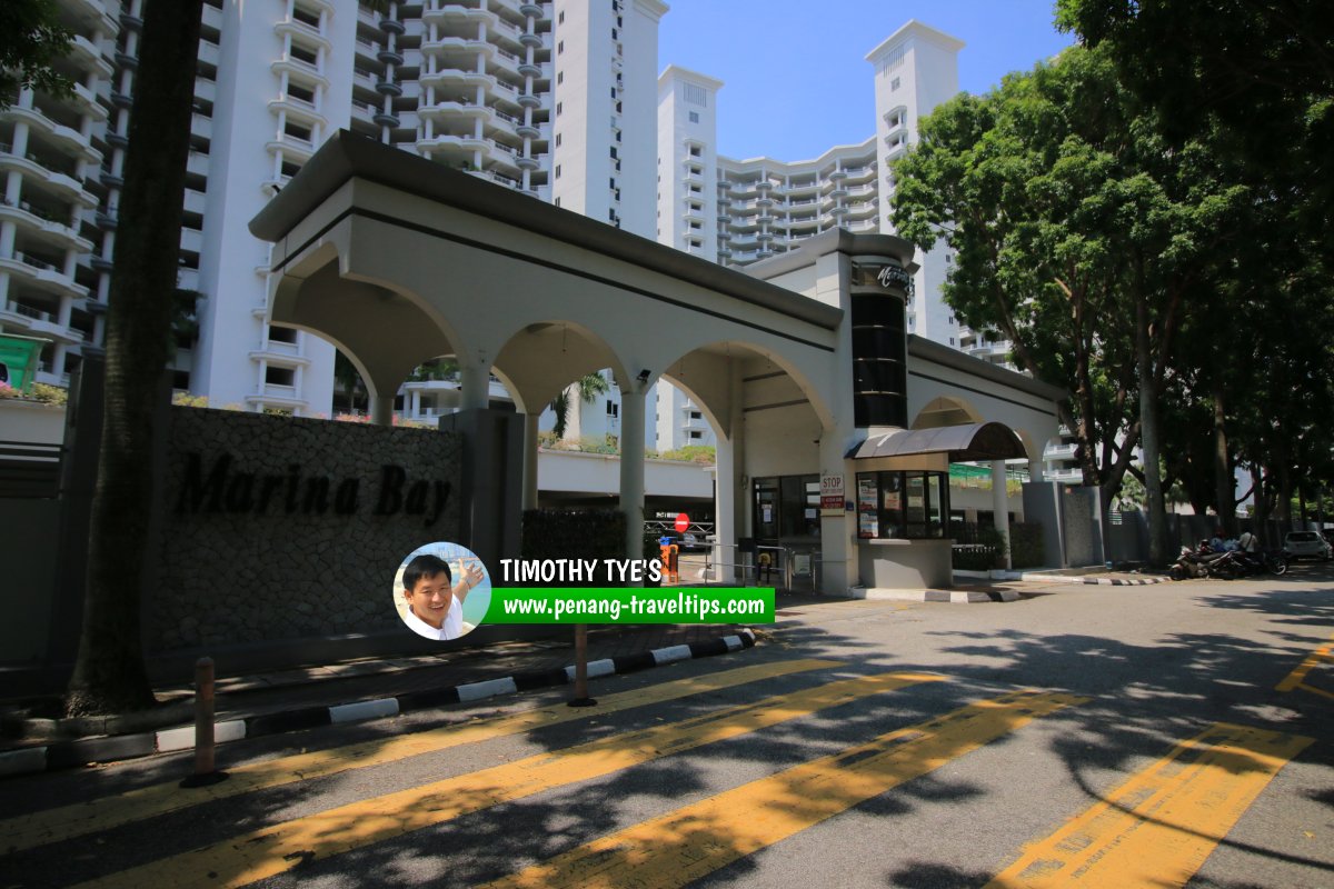 Entrance to Marina Bay