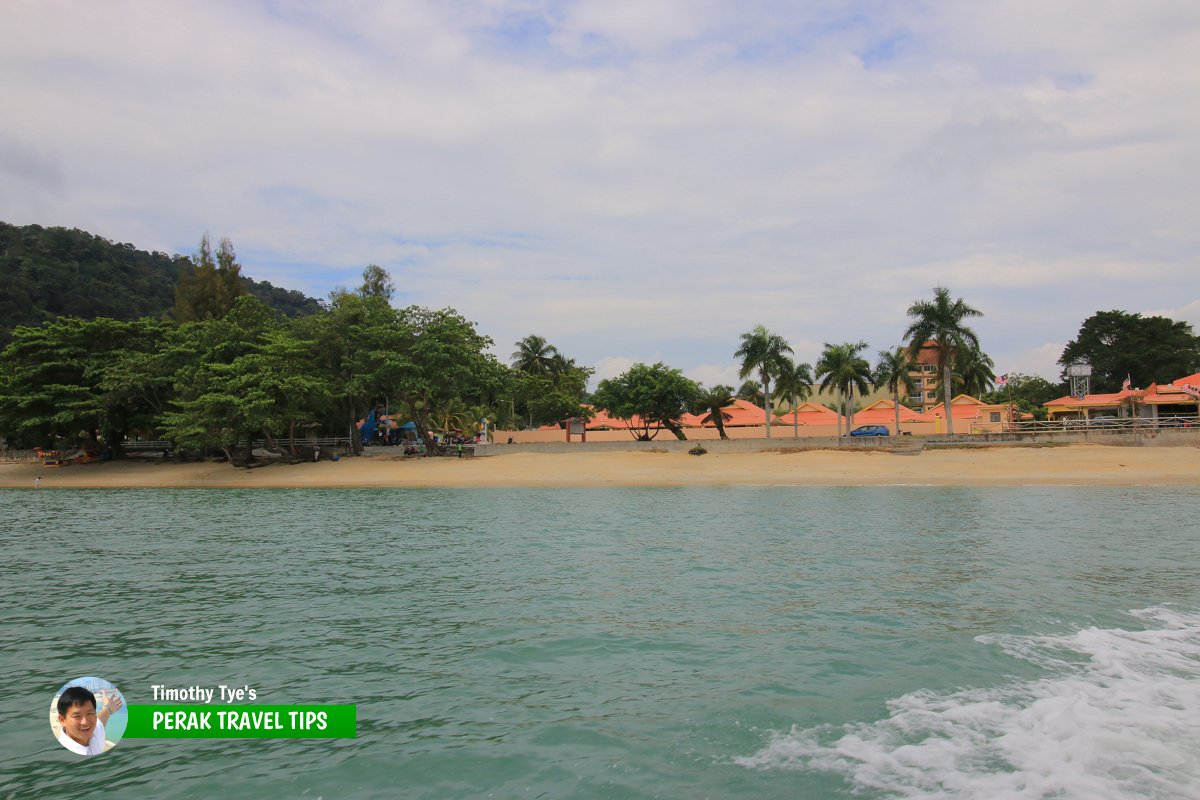 Pantai Pasir Bogak